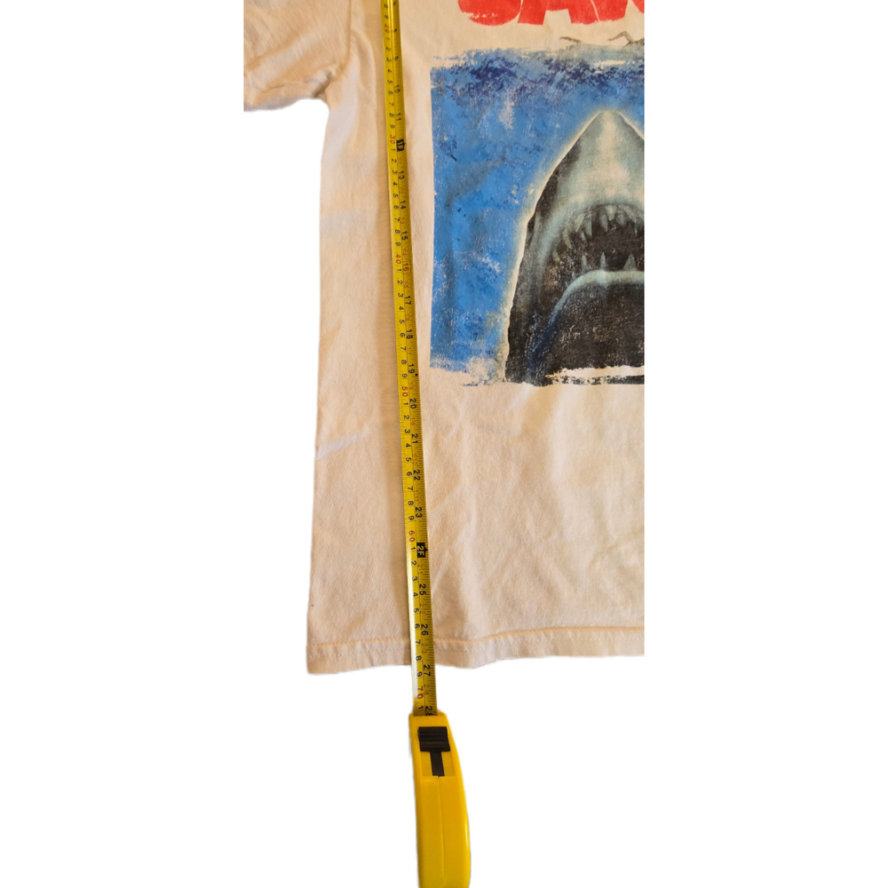 JAWS Movie Shark Graphic T-Shirt Men’s Medium White Universal City Studios Tee - Picture 4 of 5